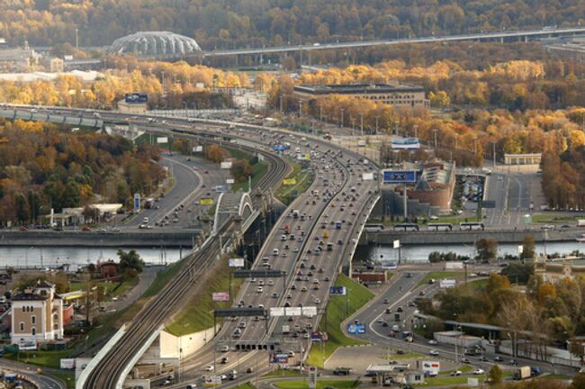 Третье транспортное кольцо Москвы. Лужнецкая набережная