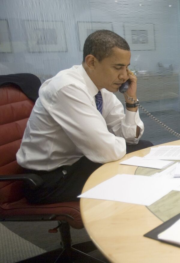 Барак Обама общается с лидерами Большой восьмерки по телефону