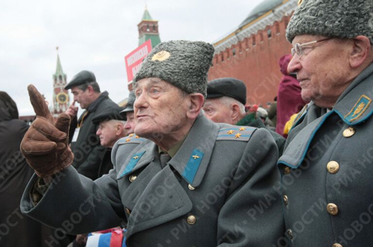 Торжественное шествие, посвященное параду 7 ноября 1941 года