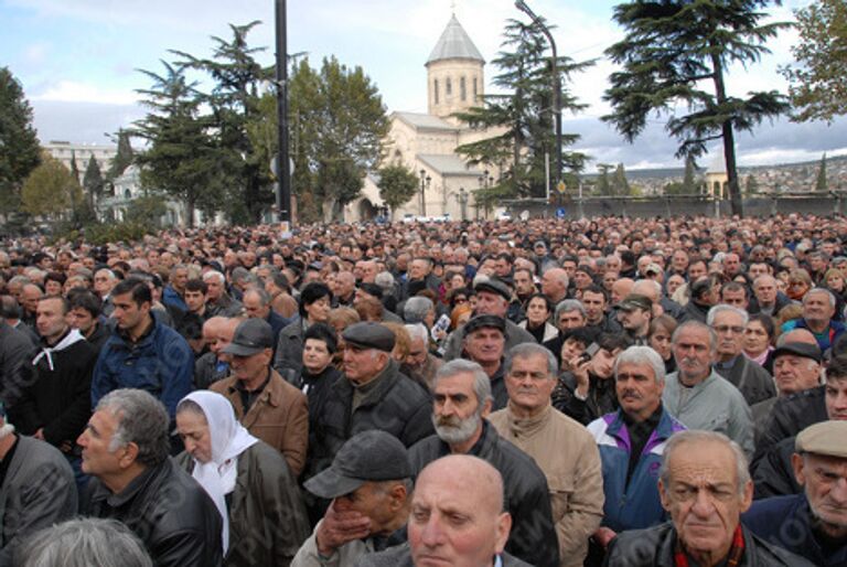 Митинг на проспекте Руставели в Тбилиси