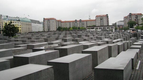 Памятник жертвам Холокоста в центре Берлина. Архивное фото