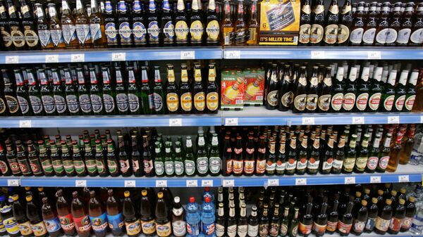 Оппозиционная партия Латвии требует разрешить продажу алкоголя ночью