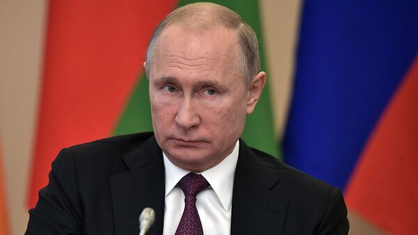 Владимир Путин на заседании Высшего Евразийского экономического совета в узком составе. 6 декабря 2018