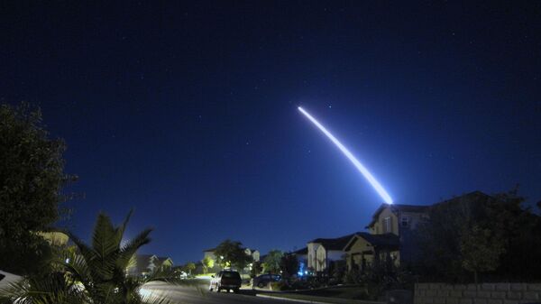 Эксплуатационный запуск межконтинентальной баллистической ракеты Minuteman III с авиабазы Ванденберг, штат Калифорния.  26 сентября 2013