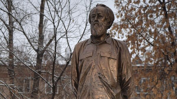 Открытие памятника писателю А. Солженицыну