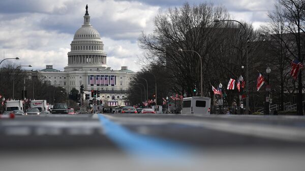 Вид на Капитолий в Вашингтоне, США