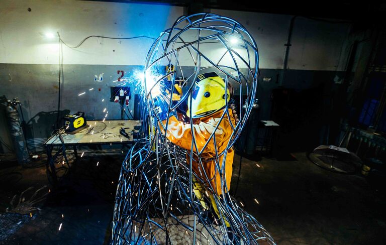 Сварщица Александра Weld Queen  Сварщица Александра Weld Queen