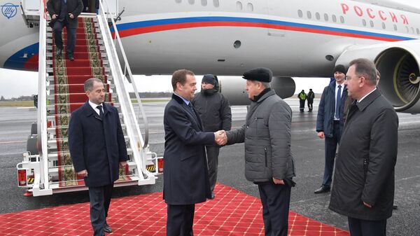 Дмитрий Медведев прибыл в Брест для участия в заседании Совета министров Союзного государства России и Белоруссии. 13 декабря 2018