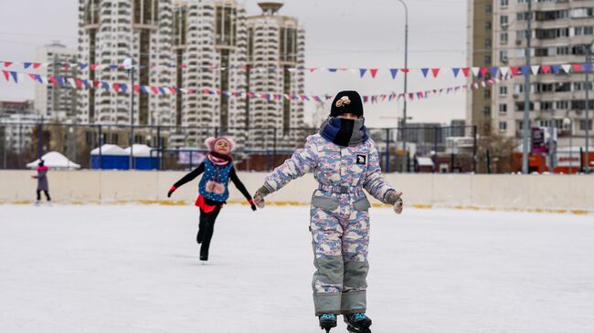 Районный каток в Москве