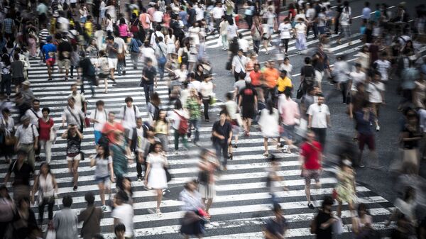 Люди на переходе в Токио