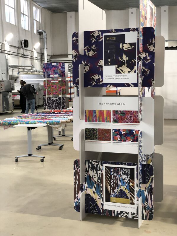 На фабрике цифровой печати на ткани в технопарке Калибр