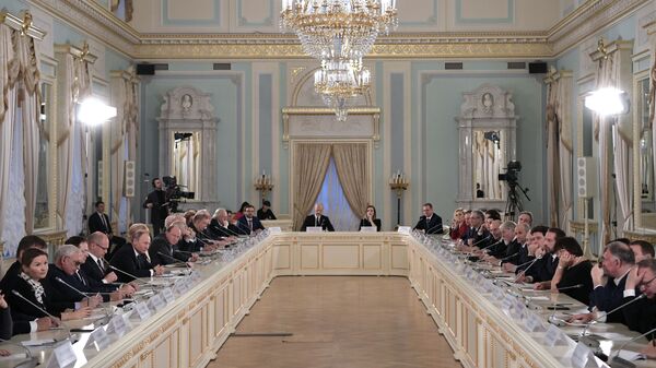 Президент РФ Владимир Путин на заседании Совета при президенте РФ по культуре и искусству. 15 декабря 2018
