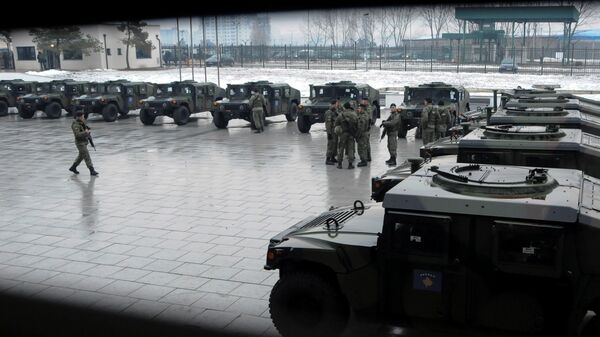 Военнослужащие сил безопасности Косово после церемонии формирования армии в Приштине