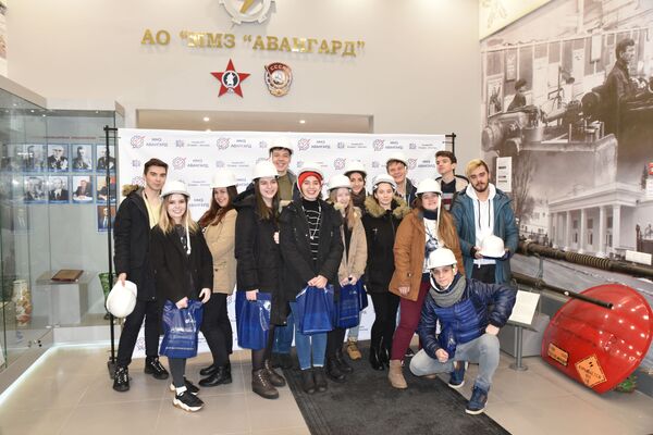 Поддержка в авангарде: как внимание к сотрудникам помогает производству Поддержка в авангарде: как внимание к сотрудникам помогает производству