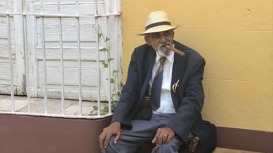 Местный житель в Тринидаде, Куба