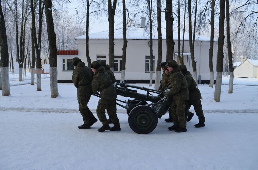 Военнослужащие салютного дивизиона