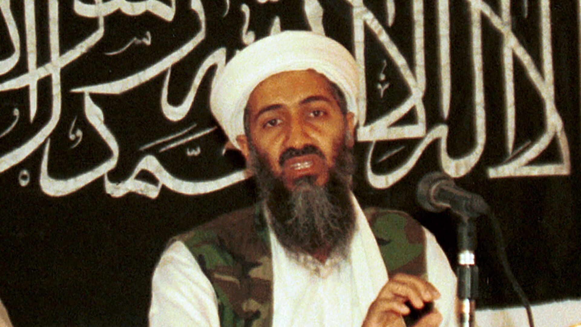 Усама бен Ладен во время пресс-конференции в Афганистане. 1998 год  - РИА Новости, 1920, 02.05.2021