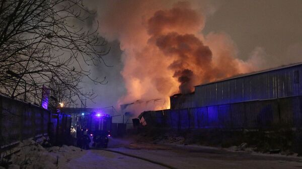 Пожар на складе пиротехники в Адмиралтейском районе Санкт-Петербурга
