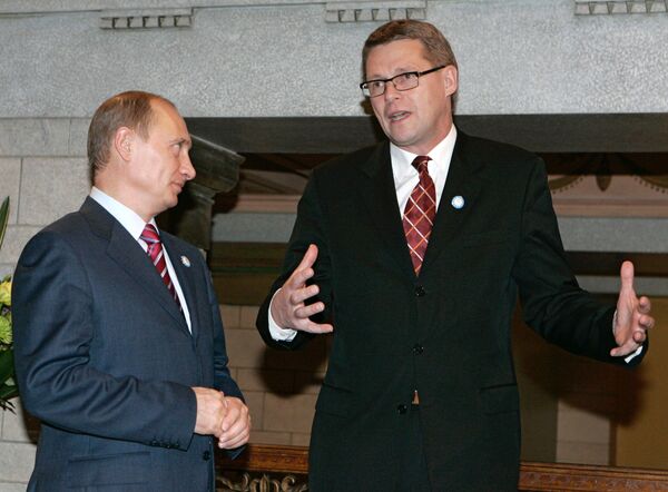 Премьер-министры РФ и Финляндии Владимир Путин и Матти Ванханен
