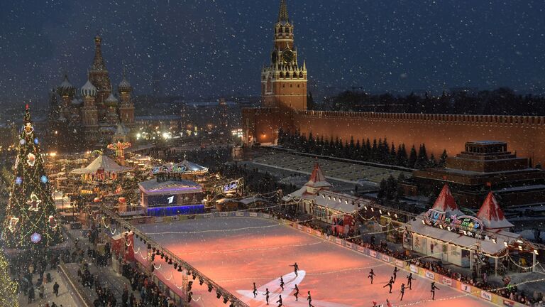 ГУМ-каток на Красной площади в Москве