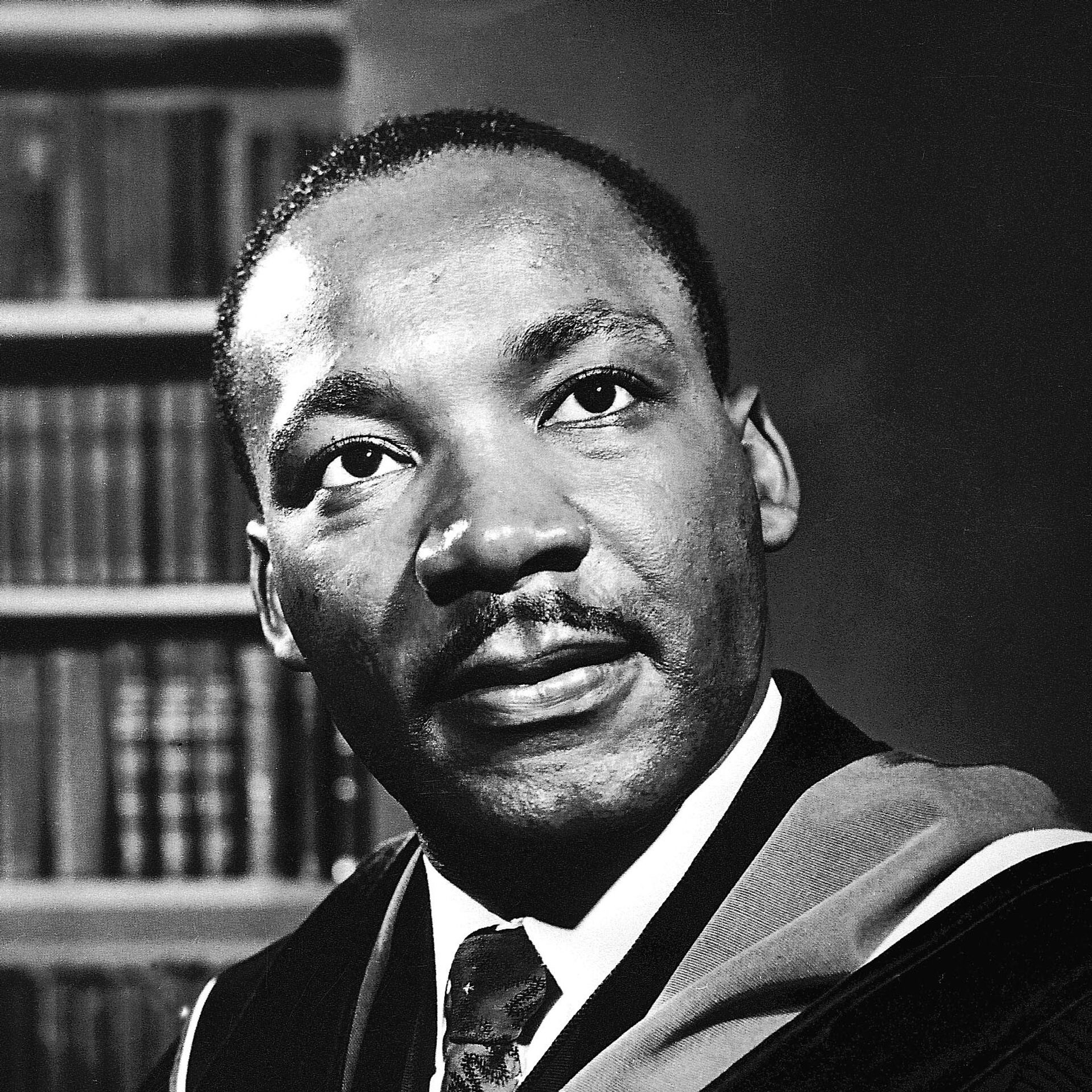Мартин Лютер Кинг: биография, достижения и влияние на американское общество