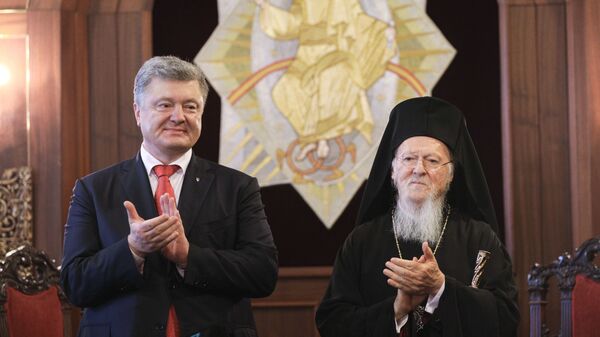 Президент Украины Петр Порошенко и Константинопольский патриарх Варфоломей во время встречи