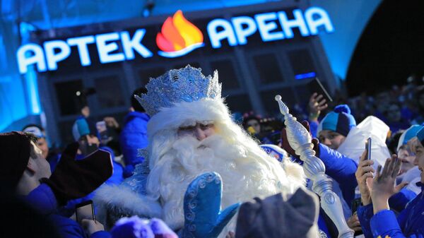 Дед Мороз из Великого Устюга прибыл с визитом в МДЦ Артек