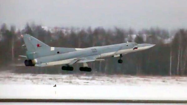 Первый полет глубоко модернизированного ракетоносца-бомбардировщика Ту-22М3М. Стоп-кадр видео