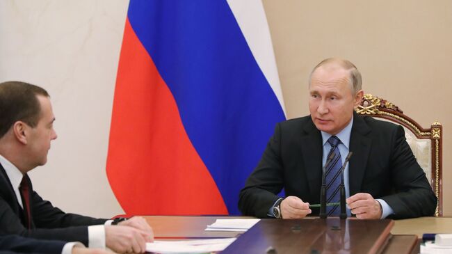 Президент РФ Владимир Путин проводит совещание с постоянными членами Совета безопасности РФ.  28 декабря 2018