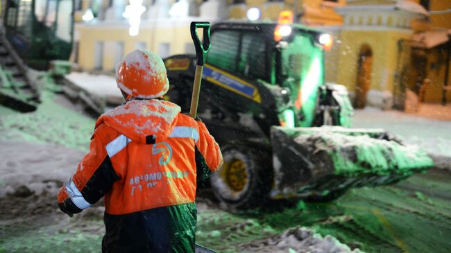 Уборка снега в Москве