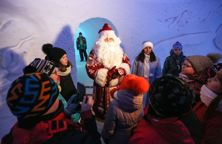 Фестиваль снежно-ледовой скульптуры Снеголед в Мурманской области