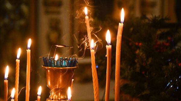 Свечи в храме Святого апостола Андрея Первозванного во Владивостоке