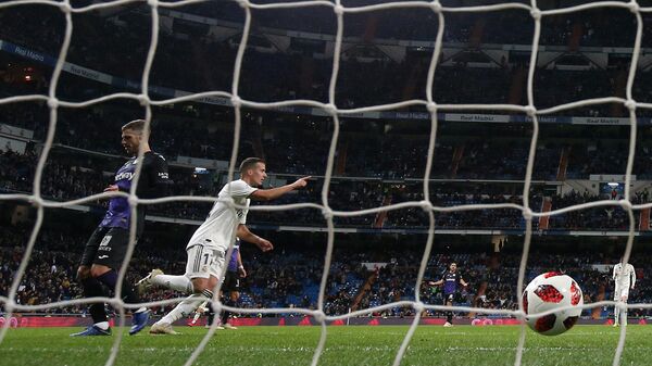 Полузащитник Реала Лукас Васкес радуется забитому мячу в ворота Леганеса