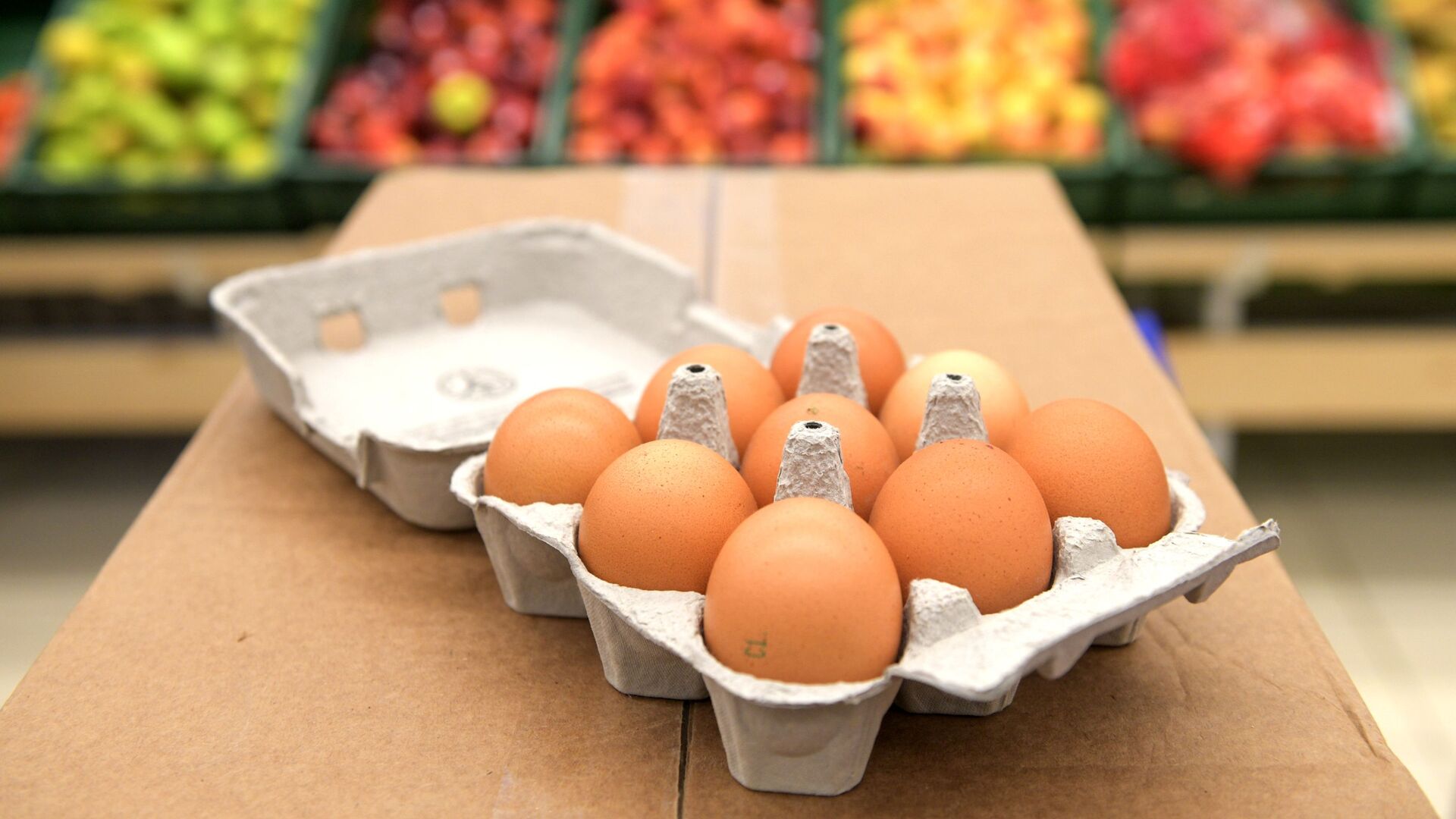 Упаковка яиц на 9 штук в магазине - РИА Новости, 1920, 07.03.2021