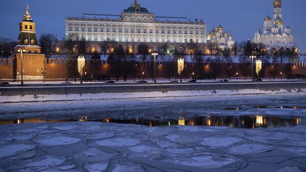 Большой Кремлевский дворец,Благовещенский собор и Колокольня Ивана Великого на территории Московского Кремля