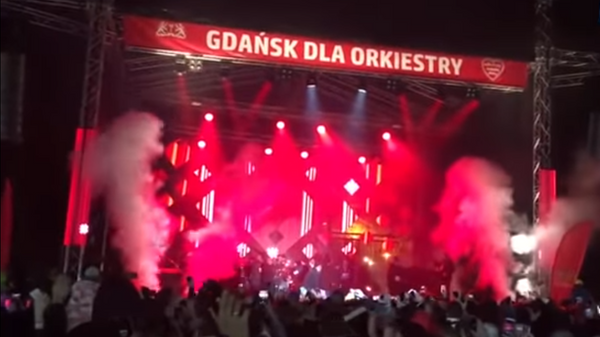 Нападение на мэра польского Гданьска попало на видео