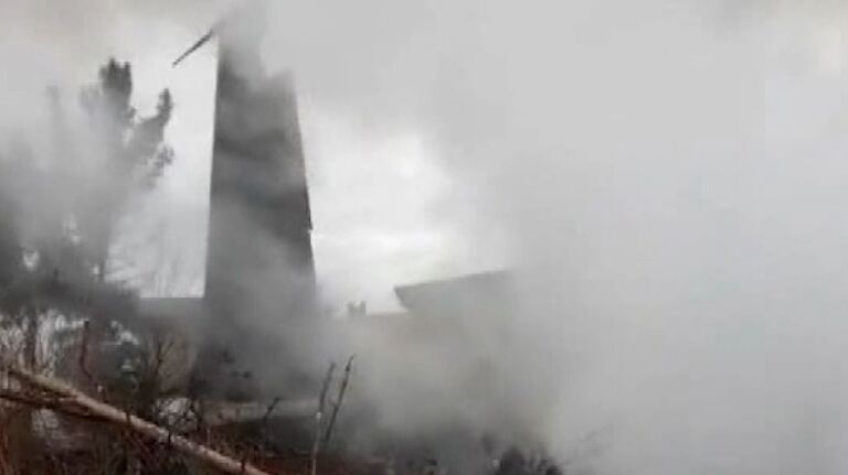 Грузовой Boeing 707 потерпел крушение в Иране. Кадры с места ЧП