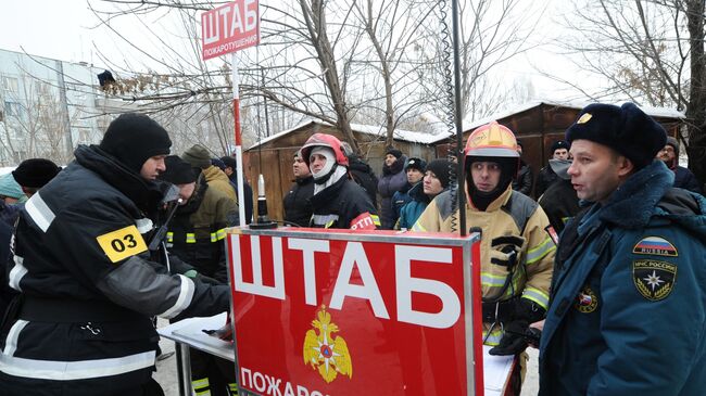 Ситуация у девятиэтажного жилого дом №16 на улице Хабарова в городе Шахты, пострадавшего из-за взрыва бытового газа