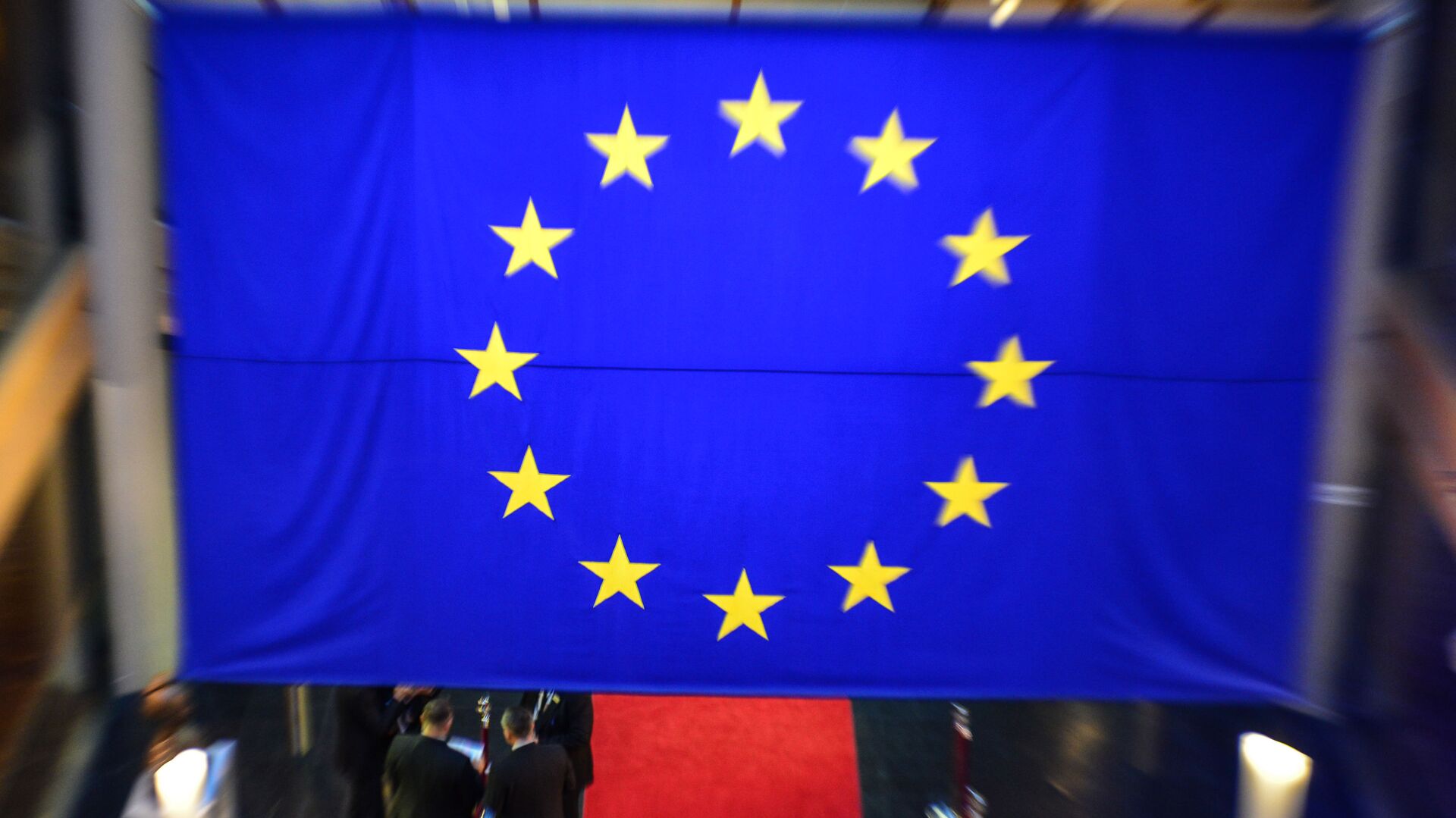 Флаг ЕС в здании Европейского парламента в Страсбурге - РИА Новости, 1920, 30.12.2023