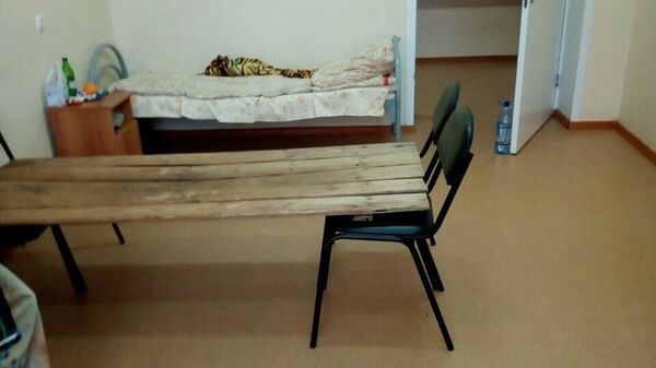 Кровать из деревянных щитов в Кузнецкой межрайонной больнице Пензенской области