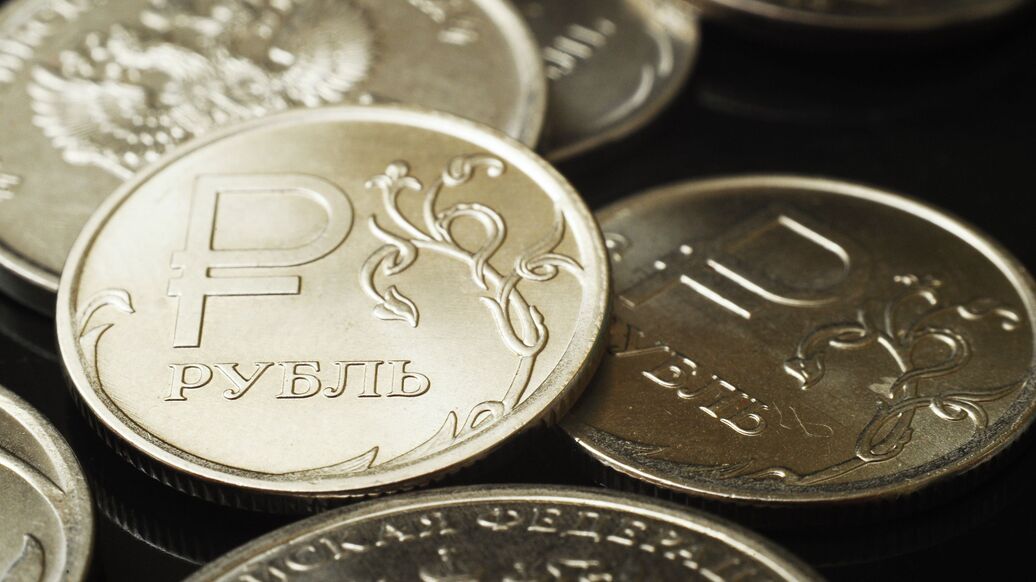 © РИА Новости / Алексей СухоруковПерейти в медиабанк<br>Российские рубли. Архивное фото