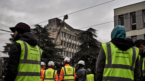 Место взрыва в кампусе университета в Лионе