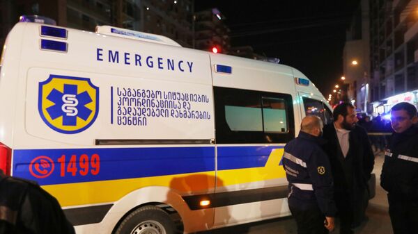 Машина скорой помощи в районе Диди Дигоми на окраине Тбилиси, где произошел взрыв газа