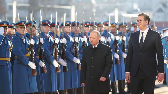 Президент РФ Владимир Путин и президент Республики Сербии Александр Вучич во время встречи в Белграде