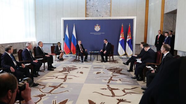 Президент РФ Владимир Путин и президент Республики Сербии Александр Вучич во время встречи в Белграде. 17 января 2019
