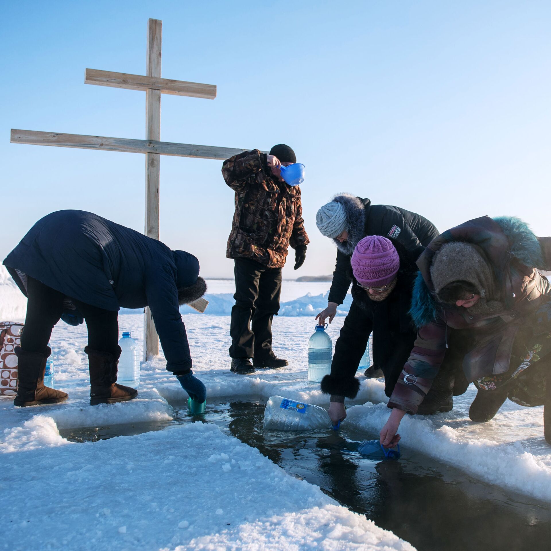 Какая вода на Крещение святая - РИА Новости, 18.01.2019