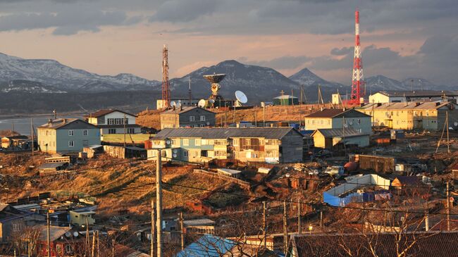 Поселок Южно-Курильск на острове Кунашир