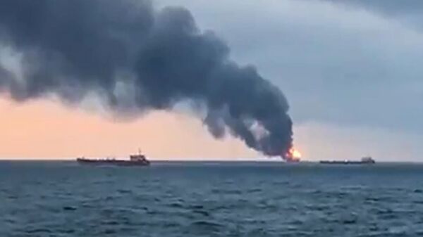Пожар на газовых танкерах в Черном море