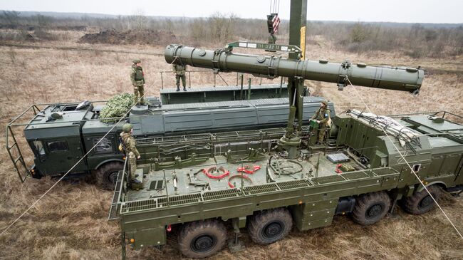 Учения расчетов ракетного комплекса Искандер-М