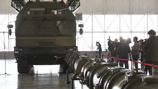 Ракета 9М729 в выставочном павильоне КВЦ Патриот в Московской области